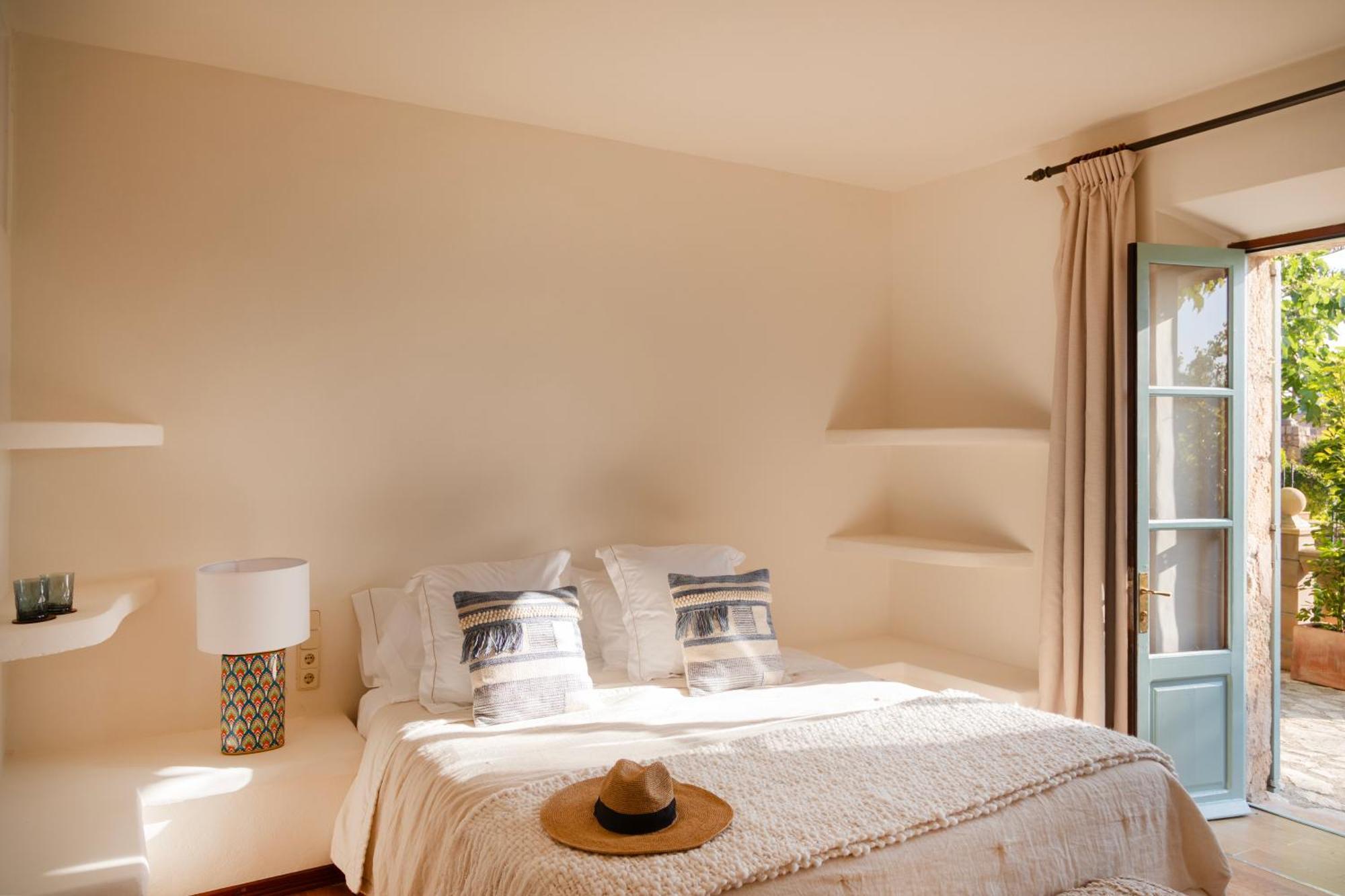 Reserva Rotana Golf Hotel 5*